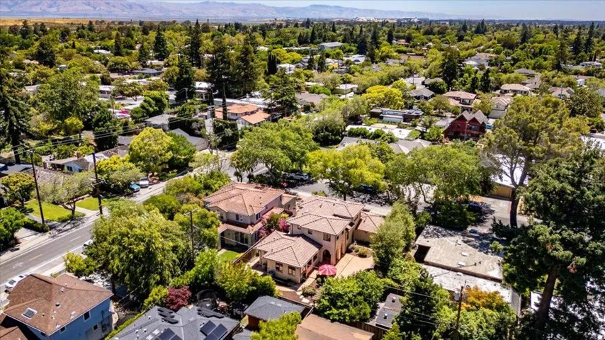 891 Marshall Drive, Palo Alto, California 94303