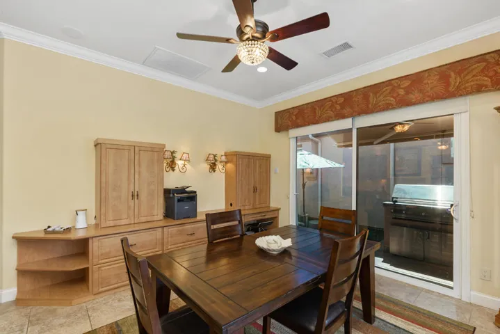 75723 Heritage - Dining Room