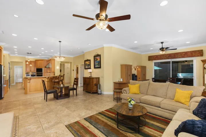 75723 Heritage - Great Room