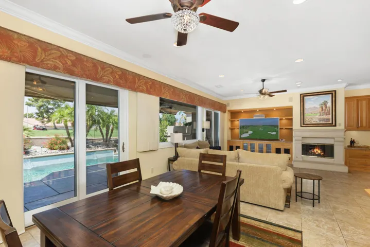 75723 Heritage - Dining Room
