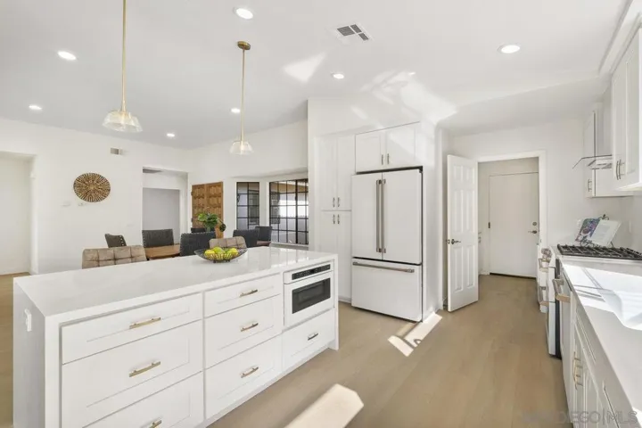 13346 Corte De Chucena, San Diego, California 92128