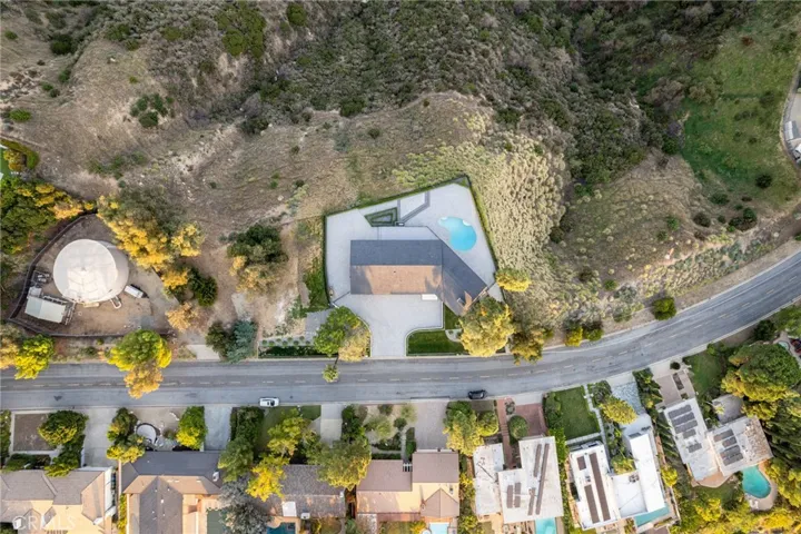 481 Starlight Crest Drive, La Canada Flintridge, California 91011
