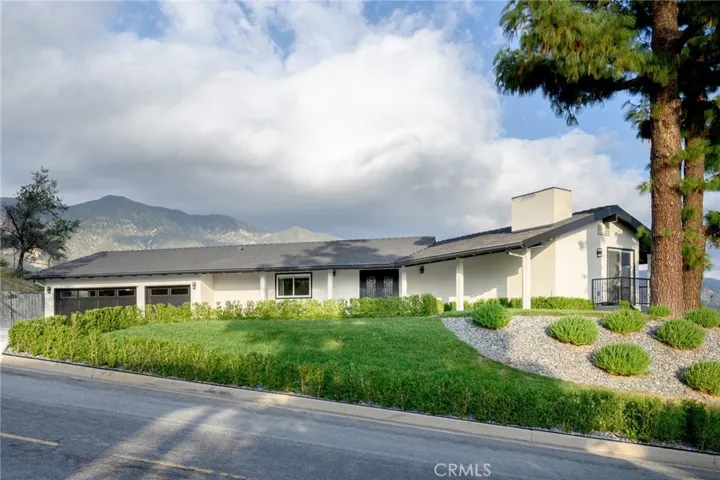 481 Starlight Crest Drive, La Canada Flintridge, California 91011