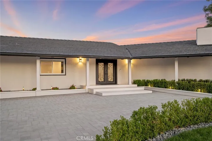 481 Starlight Crest Drive, La Canada Flintridge, California 91011
