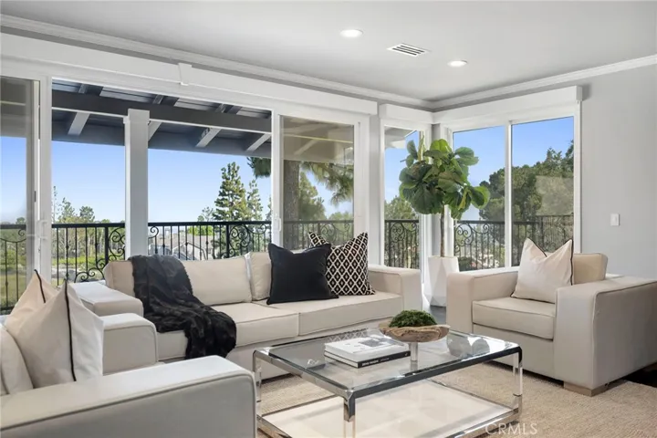 481 Starlight Crest Drive, La Canada Flintridge, California 91011