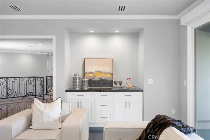 481 Starlight Crest Drive, La Canada Flintridge, California 91011