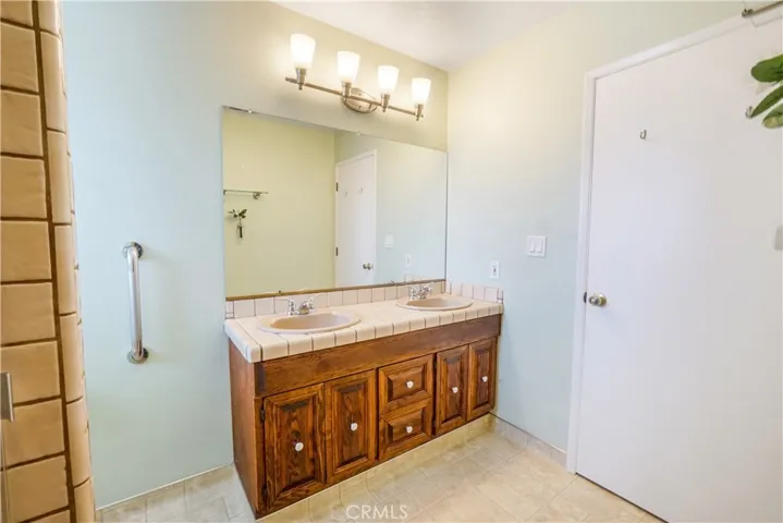 15523 Gridley Road, Norwalk, California 90650