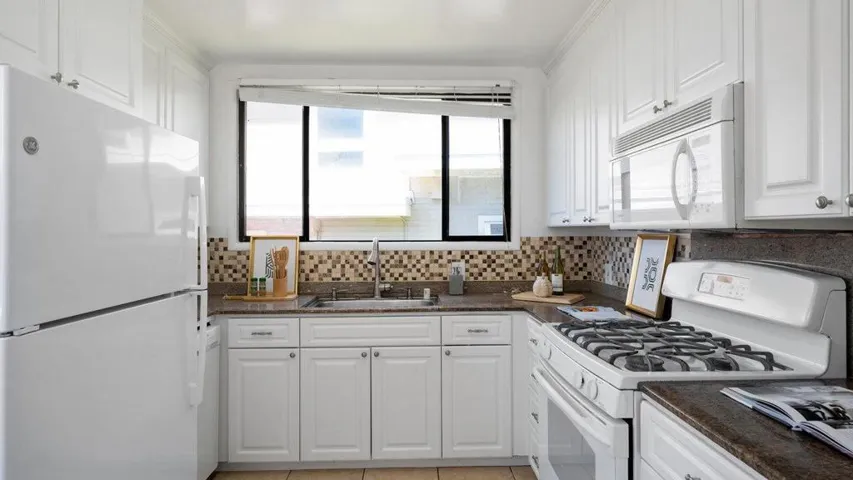 95 Fairmont Drive, Daly City, California 94015