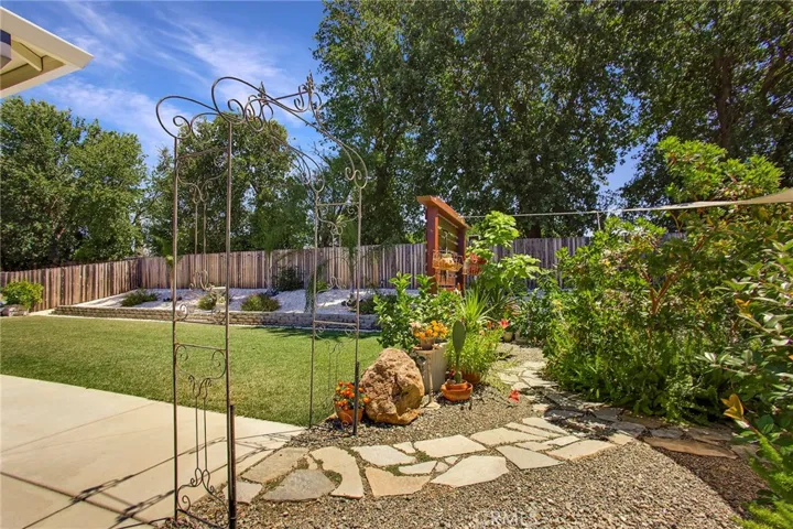 1475 Carl Court, Red Bluff, California 96080