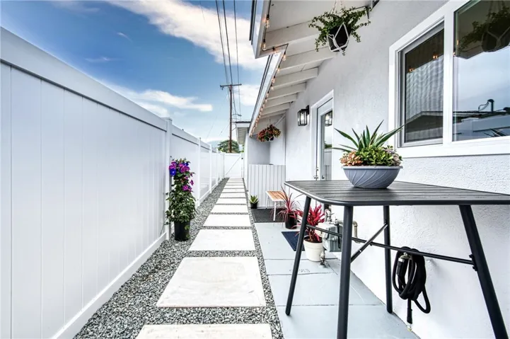 1401 S Primrose Avenue, Monrovia, California 91016