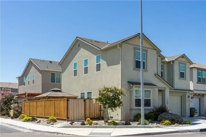 894 Brennan Way, Hollister, California 95023
