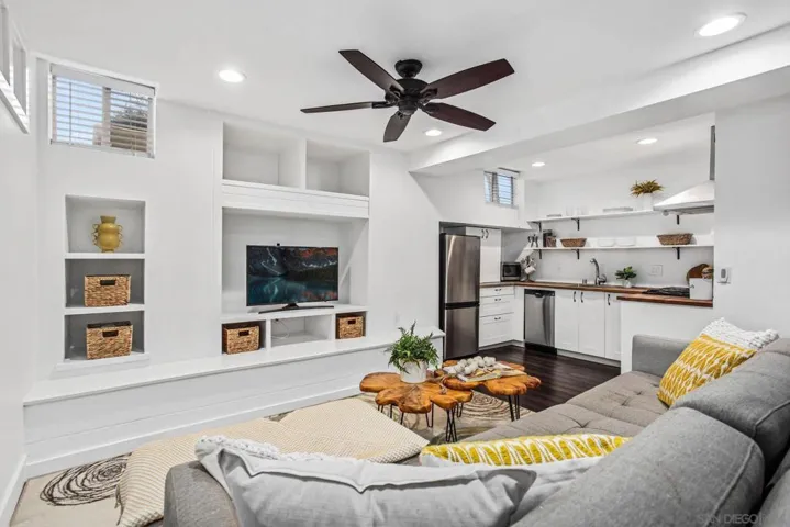 3786 Pioneer Pl, San Diego, California 92103