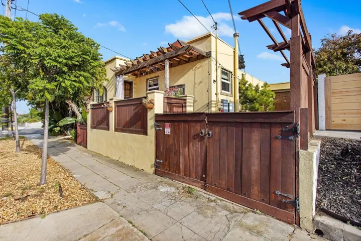 3786 Pioneer Pl, San Diego, California 92103