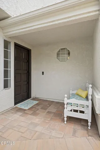11-web-or-mls-UpmarketMedia_2205Bermuda-