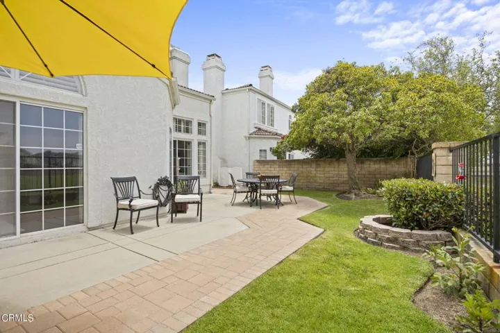 64-web-or-mls-UpmarketMedia_2205Bermuda-