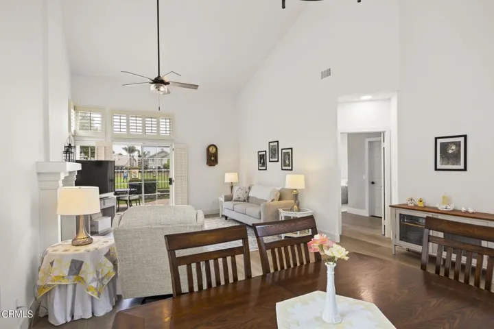 22-web-or-mls-UpmarketMedia_2205Bermuda-