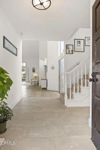 12-web-or-mls-UpmarketMedia_2205Bermuda-