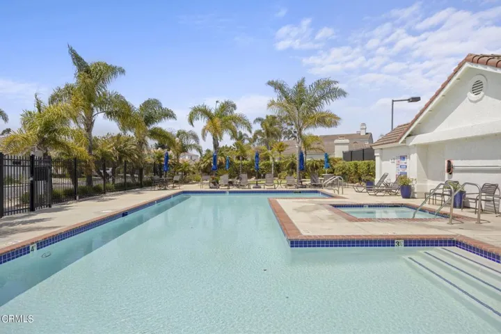 71-web-or-mls-UpmarketMedia_2205Bermuda-