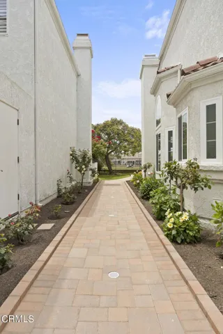 70-web-or-mls-UpmarketMedia_2205Bermuda-