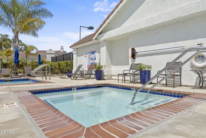 73-web-or-mls-UpmarketMedia_2205Bermuda-