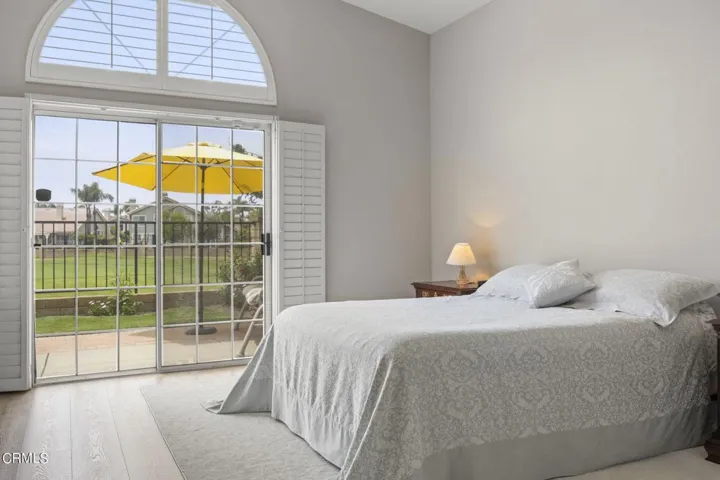 44-web-or-mls-UpmarketMedia_2205Bermuda-