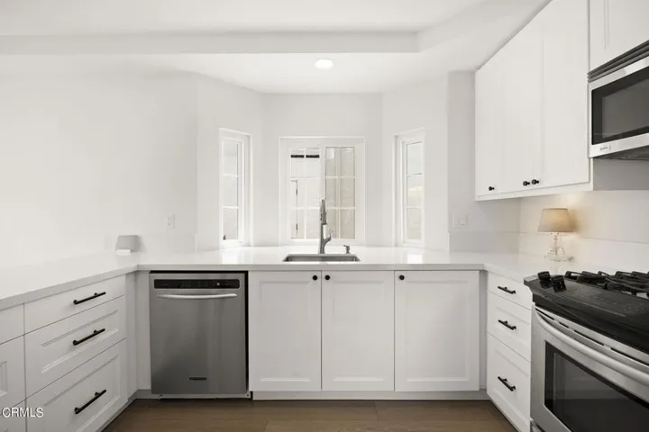 33-web-or-mls-UpmarketMedia_2205Bermuda-