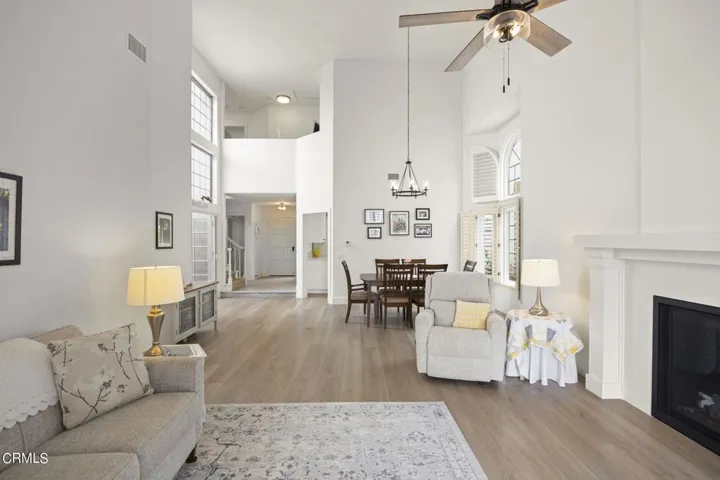 25-web-or-mls-UpmarketMedia_2205Bermuda-