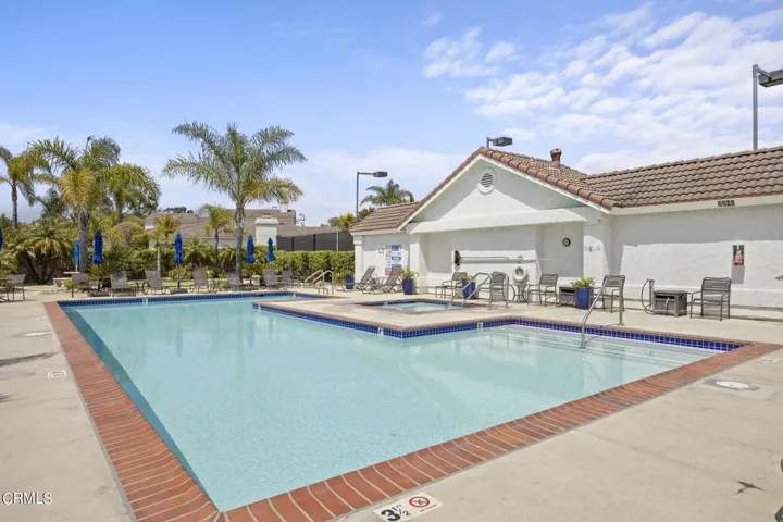 72-web-or-mls-UpmarketMedia_2205Bermuda-