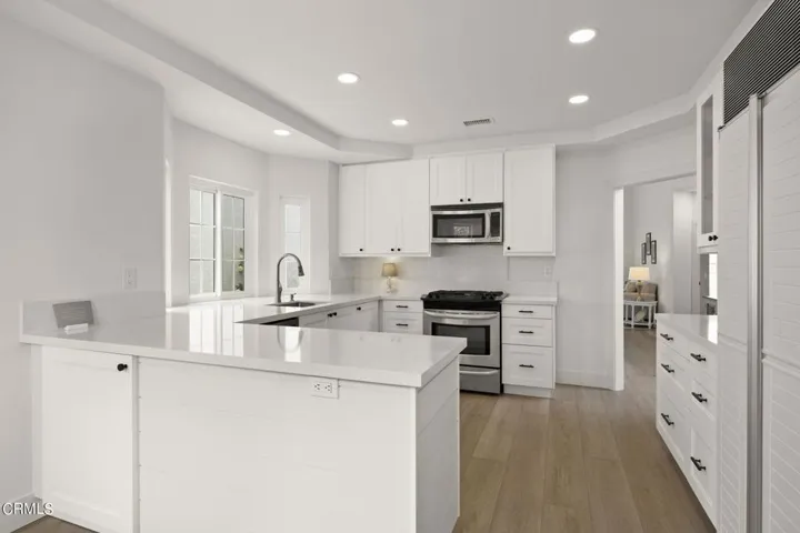 35-web-or-mls-UpmarketMedia_2205Bermuda-
