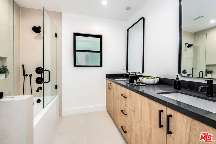 4301 Bergamo Drive, Encino, California 91436