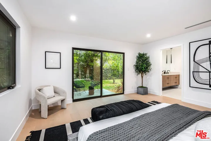 4301 Bergamo Drive, Encino, California 91436