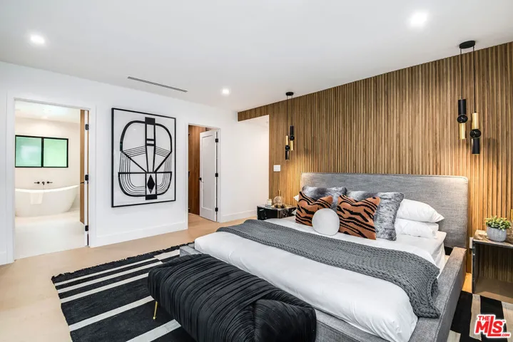 4301 Bergamo Drive, Encino, California 91436