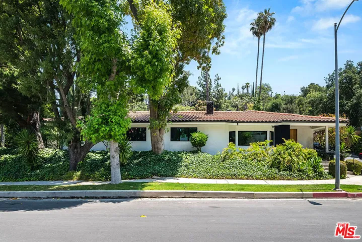 4301 Bergamo Drive, Encino, California 91436