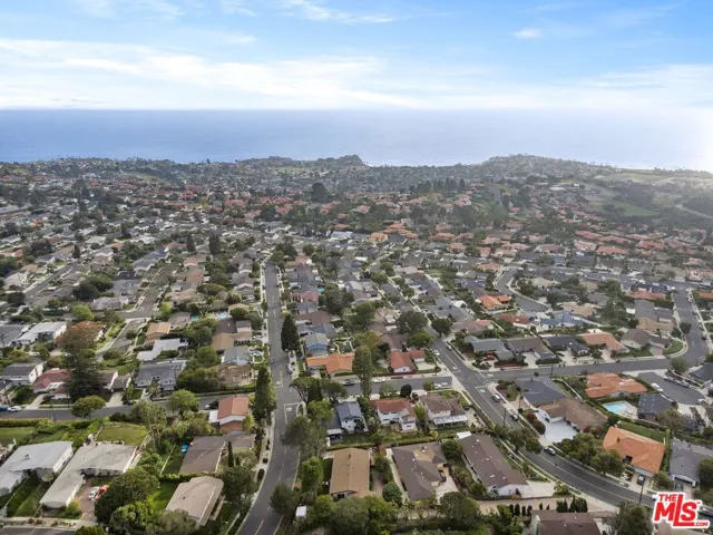 28202 Ambergate Drive, Rancho Palos Verdes, California 90275