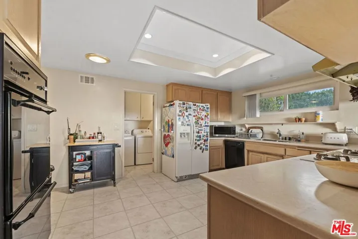 28202 Ambergate Drive, Rancho Palos Verdes, California 90275