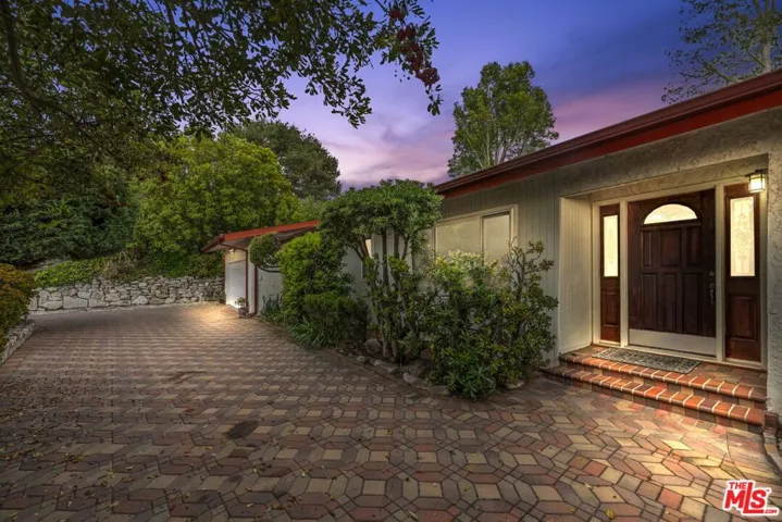 28202 Ambergate Drive, Rancho Palos Verdes, California 90275