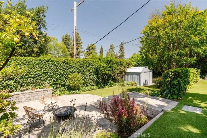 9811 Amanita Avenue, Tujunga, California 91042