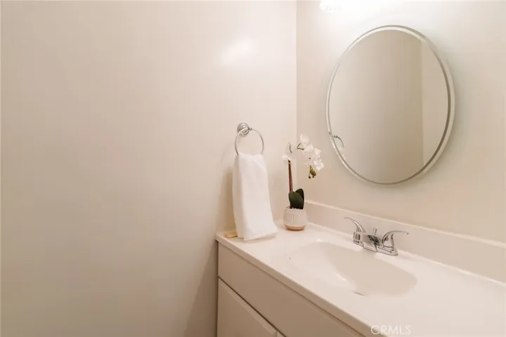 9811 Amanita Avenue, Tujunga, California 91042