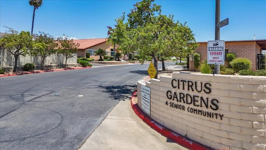 1716 Toyon Gln, Escondido, California 92026