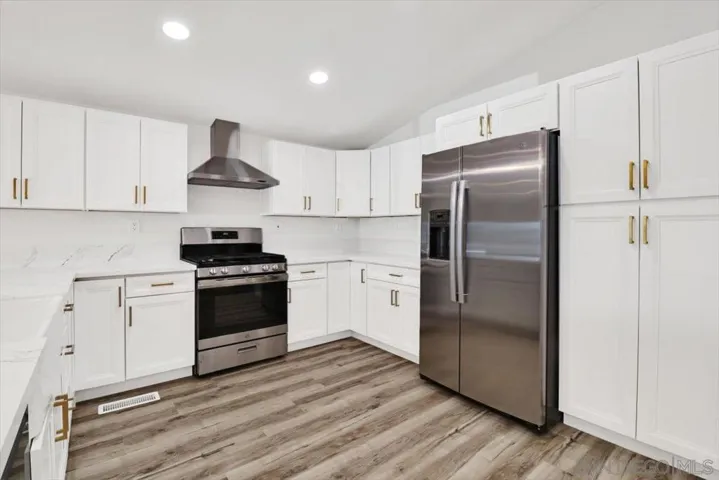 1716 Toyon Gln, Escondido, California 92026