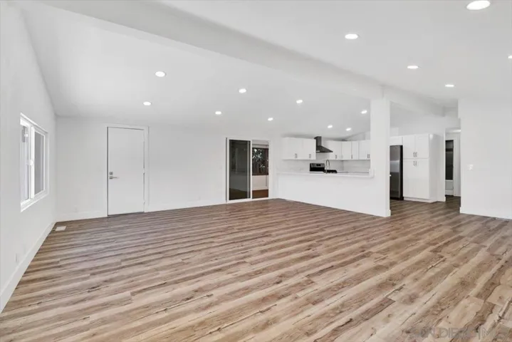 1716 Toyon Gln, Escondido, California 92026