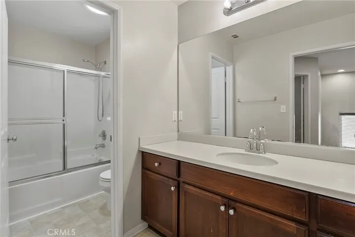 425 Merced Court, Corona, California 92878