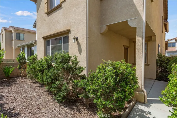 425 Merced Court, Corona, California 92878