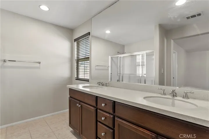 425 Merced Court, Corona, California 92878