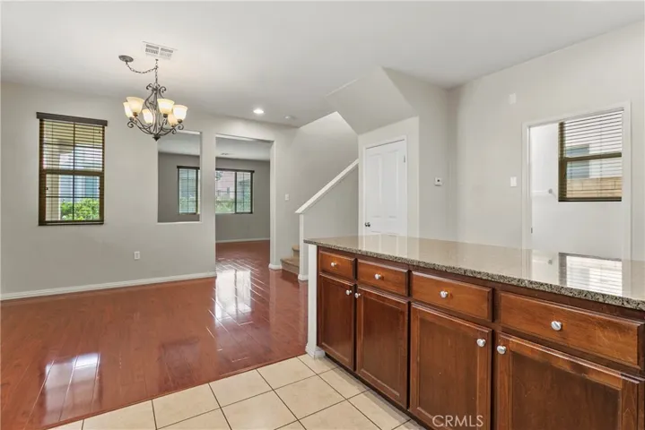 425 Merced Court, Corona, California 92878