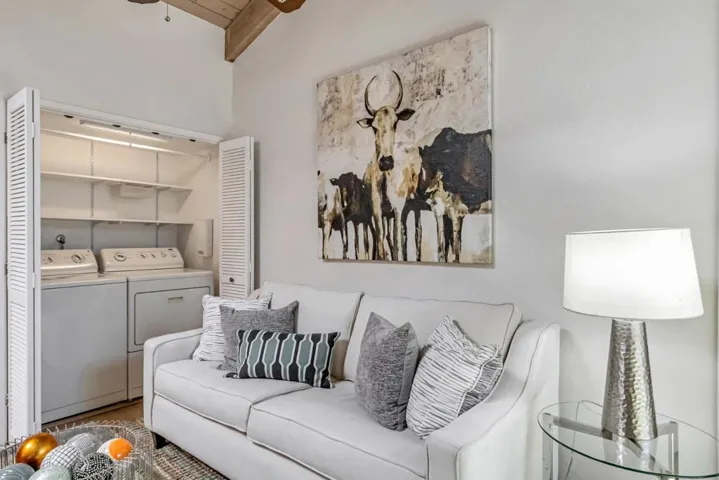 23008 Cricket Hill Road, Cupertino, California 95014