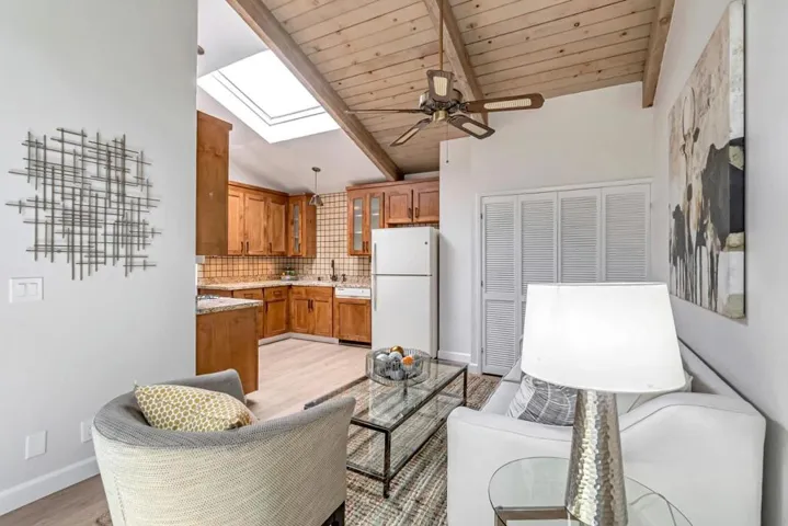 23008 Cricket Hill Road, Cupertino, California 95014