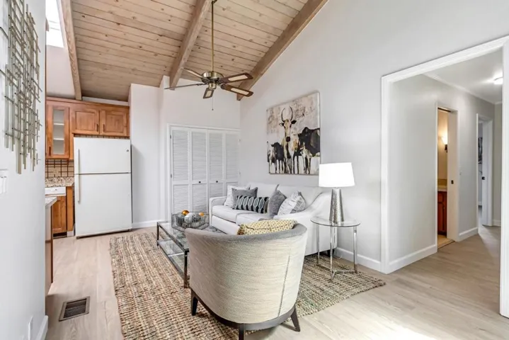 23008 Cricket Hill Road, Cupertino, California 95014