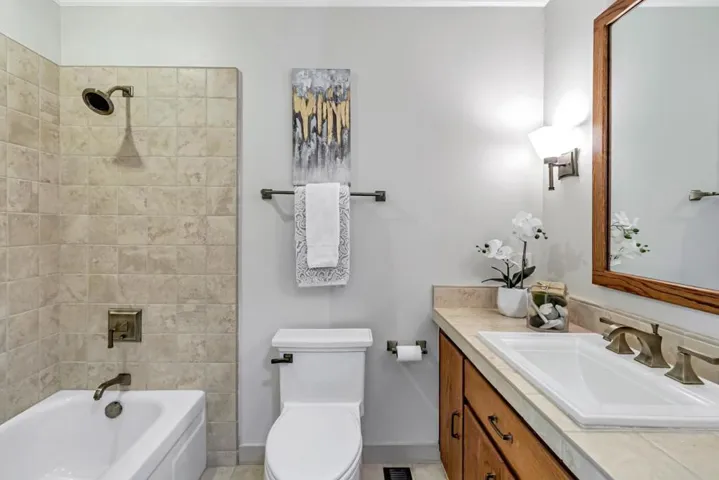 23008 Cricket Hill Road, Cupertino, California 95014