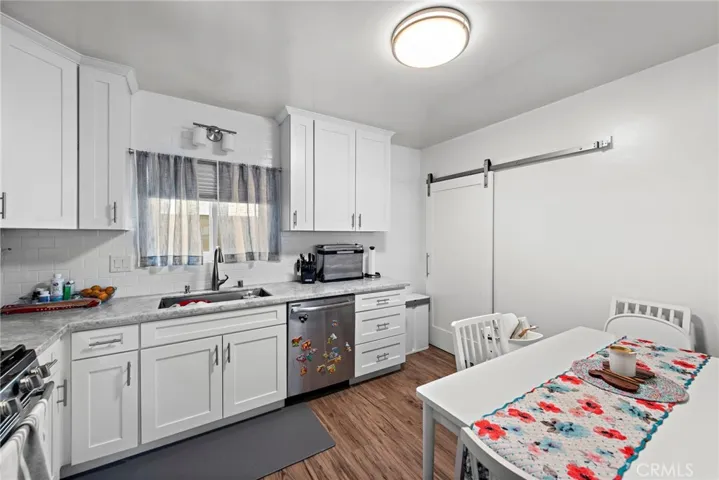 216 Avenida Lobeiro, San Clemente, California 92672